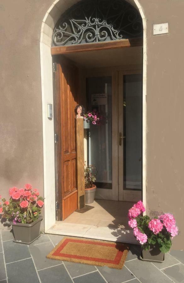 4 In Piazza Bed and Breakfast Sorso Buitenkant foto